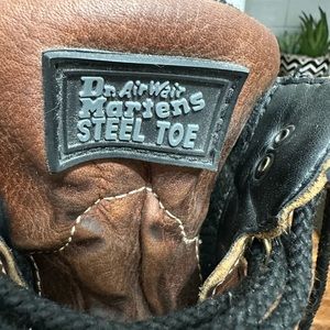 Men’s steel toed dr martins